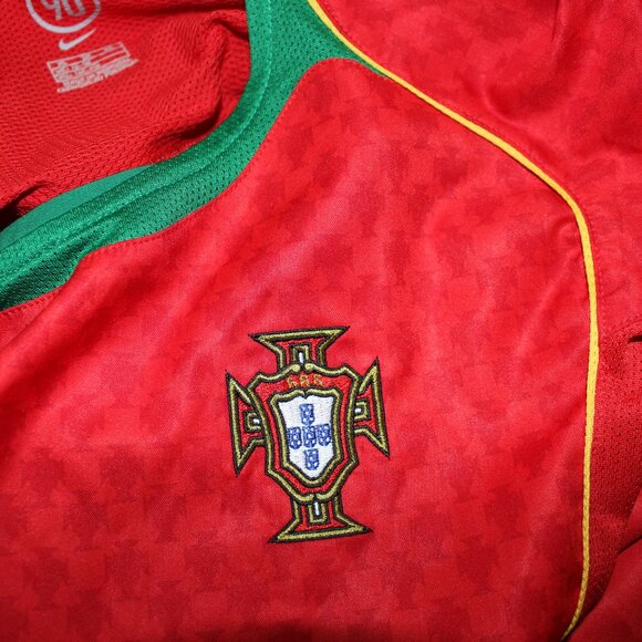3/$118❤️mint Nike PORTUGAL 2004-05 home shirt soccer jersey Kids XL 164-176cm - Picture 4 of 9